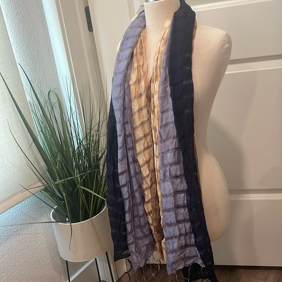 2 Silk Scarves from Cambodia - Picture 1 of 11